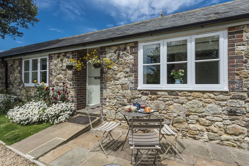 Click here for more about Dapple Cottage