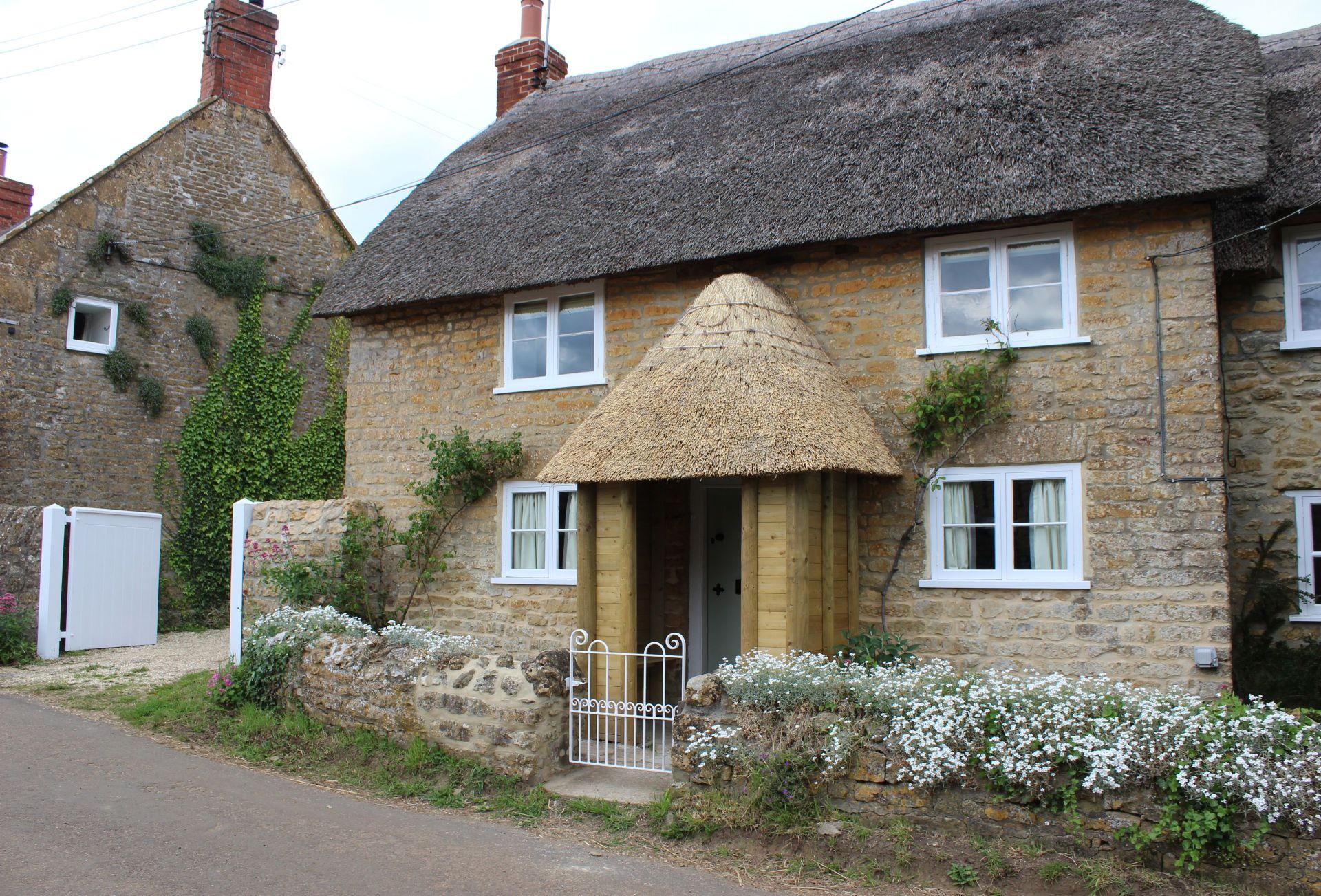 Click here for more about Vicarage Cottage