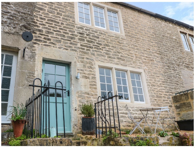 Click here for more about Holly Cottage