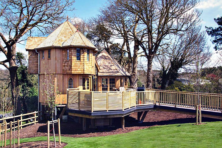 Click here for more about Coppertree House